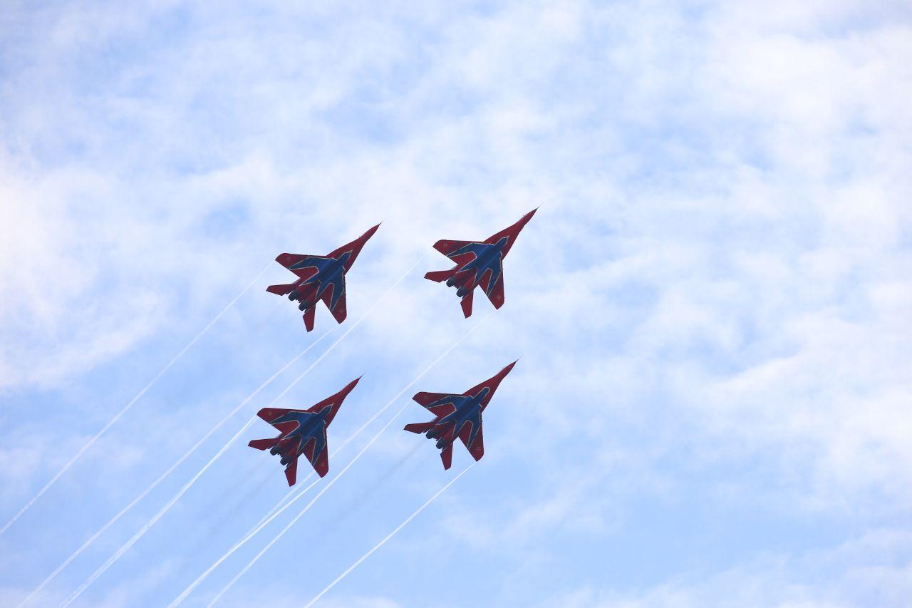 Фото В Мочище стартовал второй день авиашоу. Онлайн 43 - Сиб.ФМ Фото В Мочище стартовал второй день авиашоу. Онлайн 43